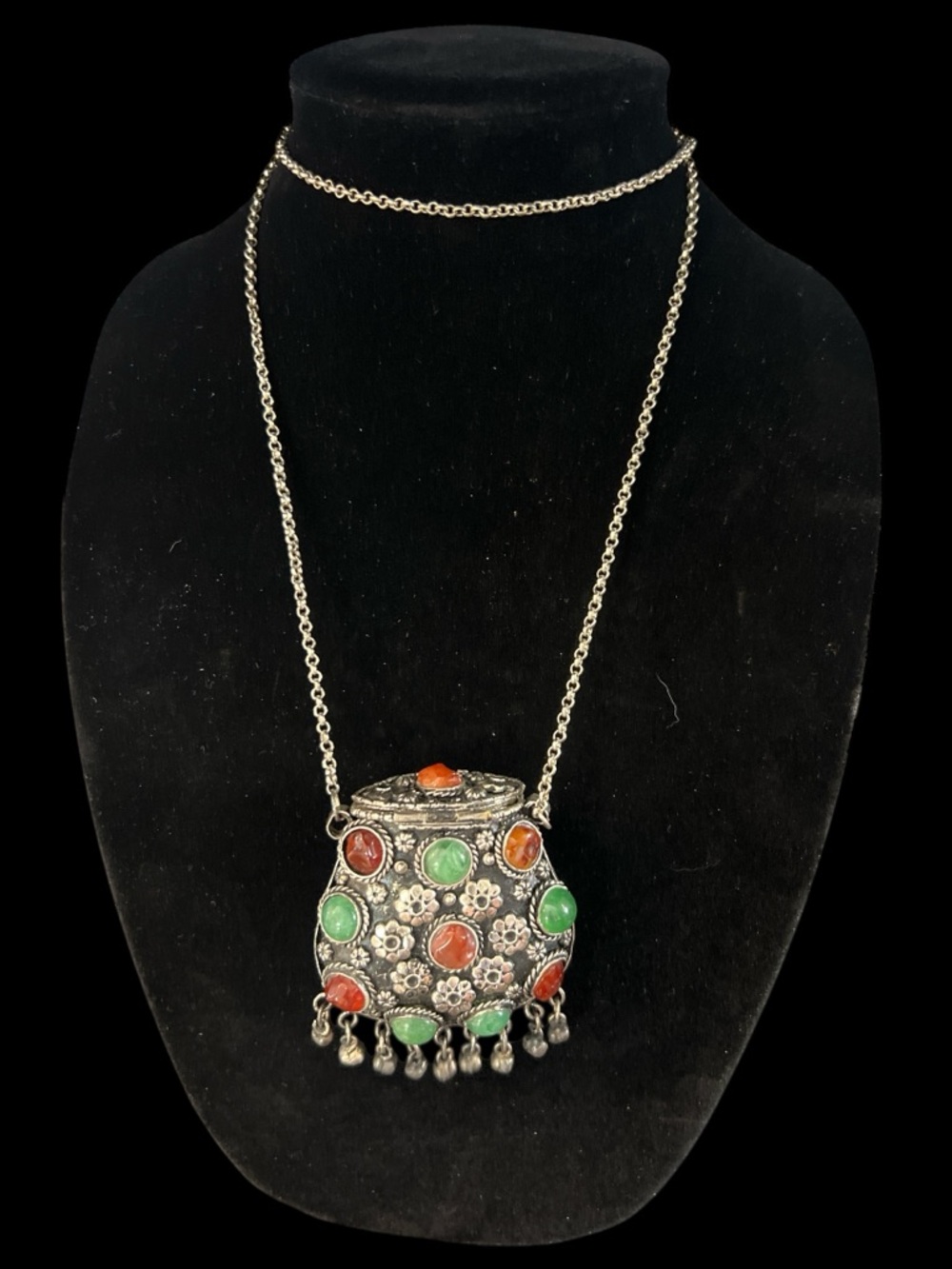 Vintage-Inspired Multi-Stone Pendant Necklace - Silver Tone, Green & Orange